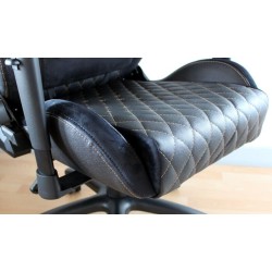 ARMOR S ROYAL SEAT
